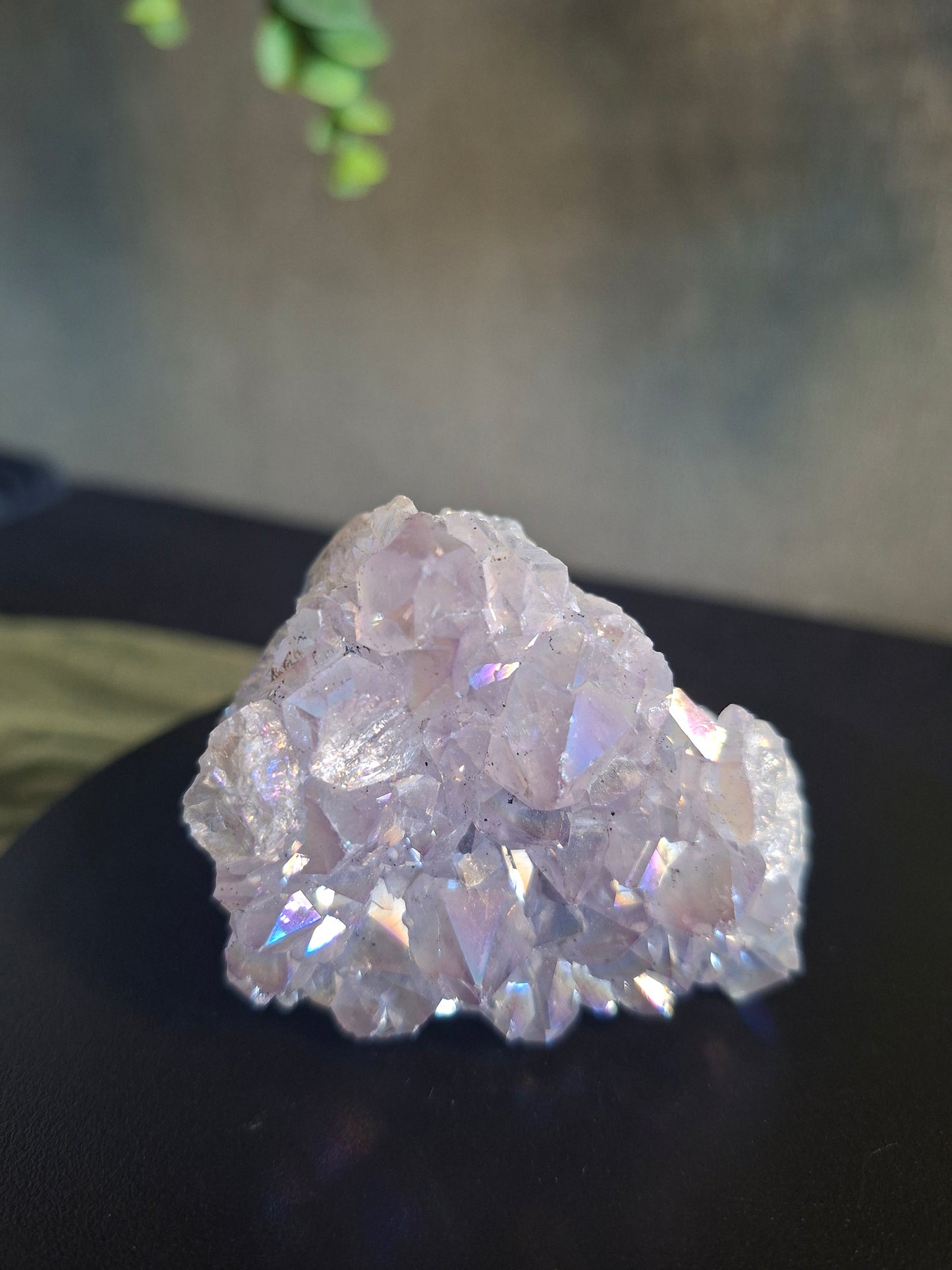 Aura Amethist cluster 22