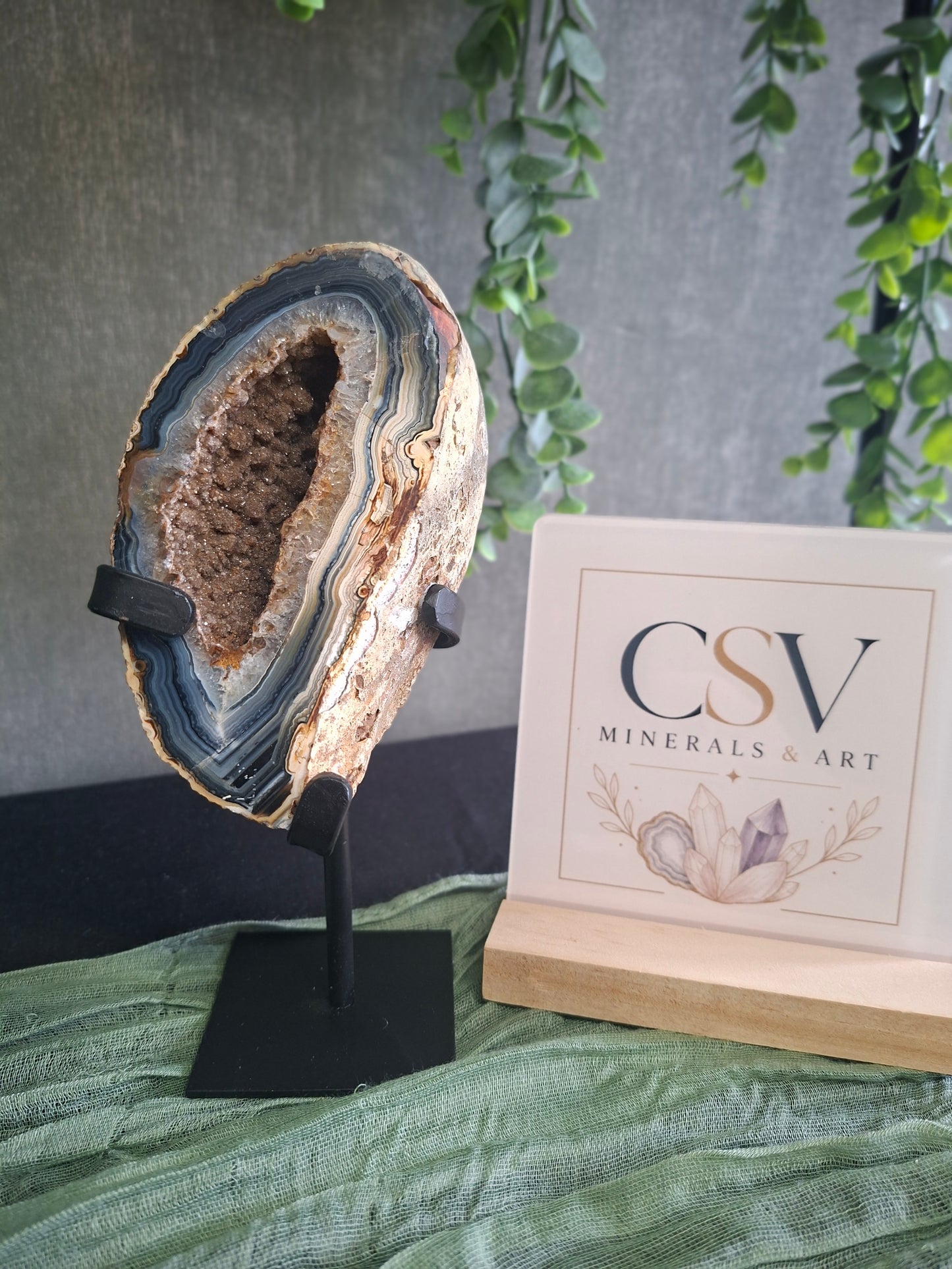 Agaat geode op standaard