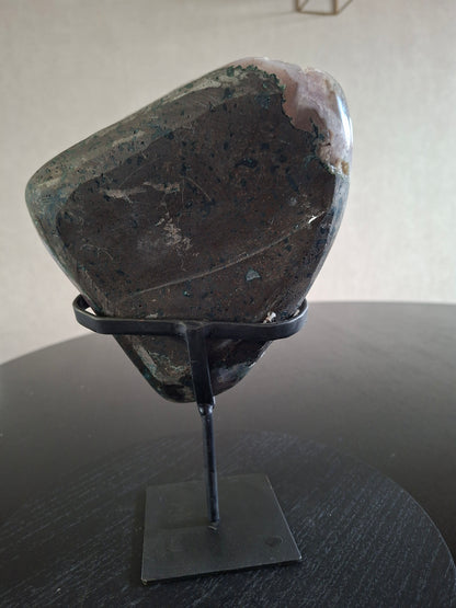 Braziliaanse Amethist met Chalcedoon & Insluitsels