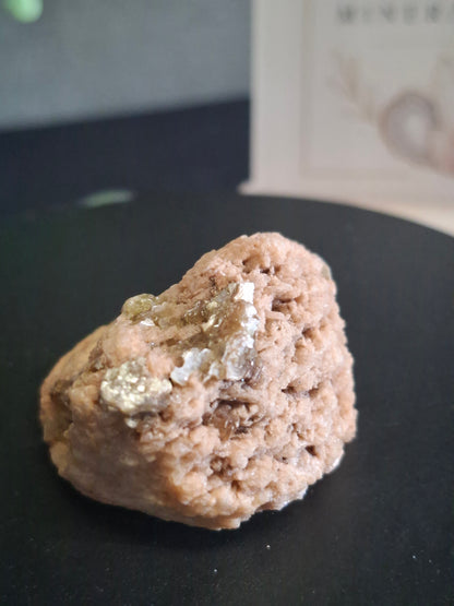Gouden mica op matrix 31
