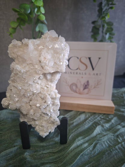 Mouse-ear Calciet op Chalcedoon - A
