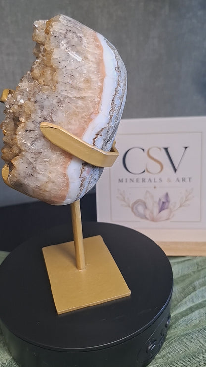 Citrien op gouden standaard