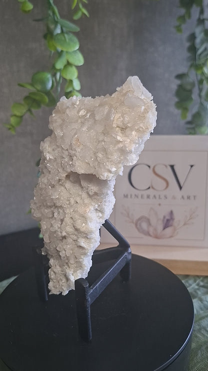Mouse-ear Calciet op Chalcedoon - A