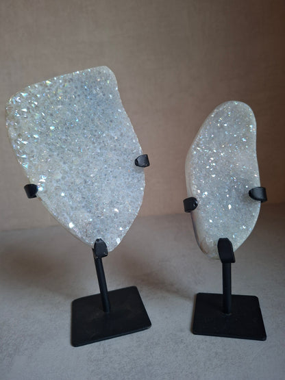 Bergkristal aura laag op standaard